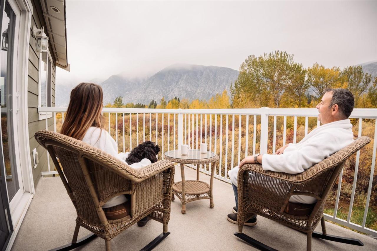 Similkameen Wild Resort & Winery Retreat Осойос Екстериор снимка